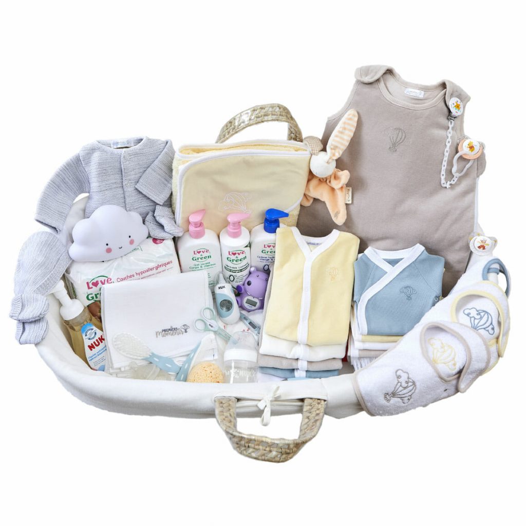 Cadeau de maternité fille avec premier équipement de bébé, kit