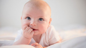 Bébé mignon