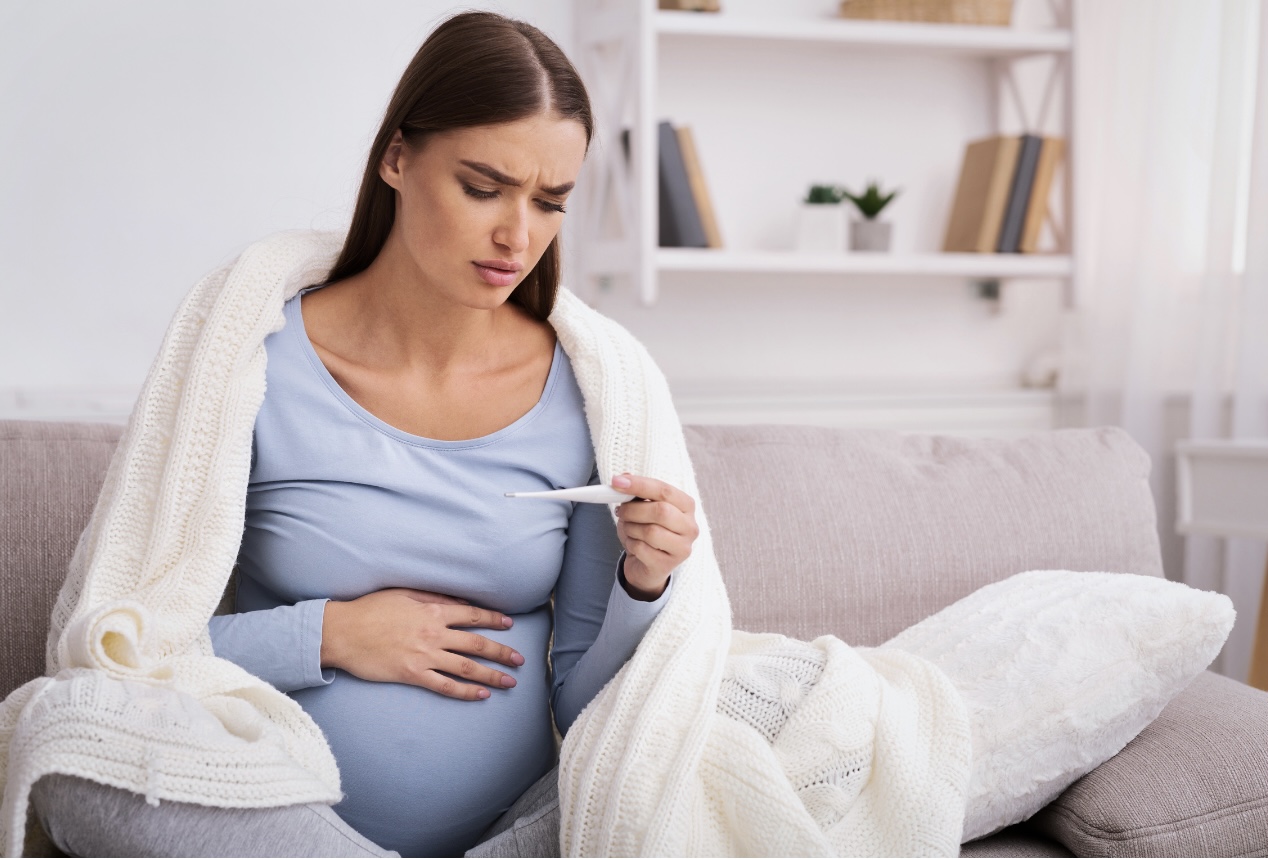 Fièvre chez la femme enceinte, que faire ? Premiers Moments Fièvre chez la femme enceinte, que faire ? Premiers Moments