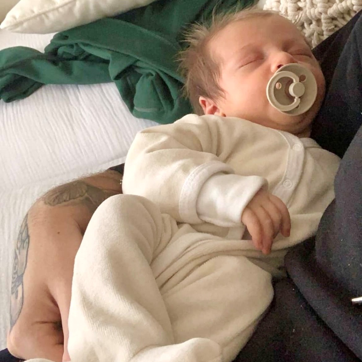 Quand estce que bébé fait ses nuits ? Premiers Moments